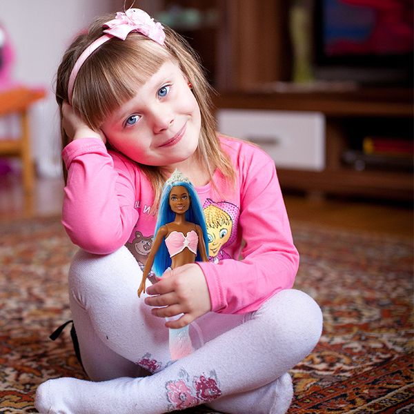 RAINBOWBARBIE - JUCĂRIE BARBIE RAINBOW